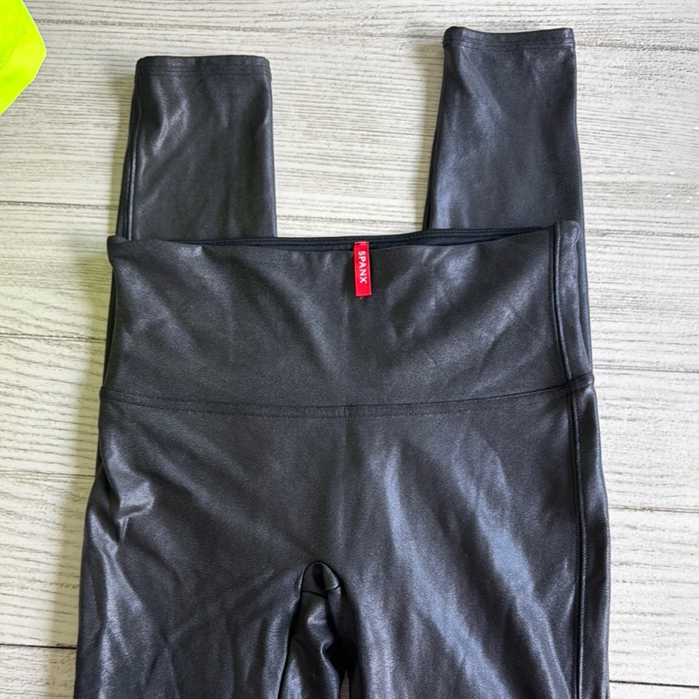 SPANX Black Shiny Leggings